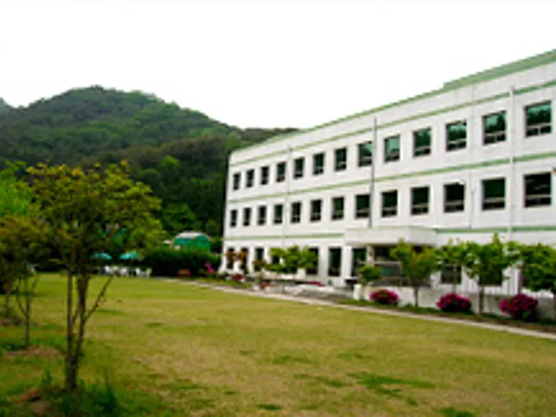 고성성심병원장례식장 장례식장 외관 전경 및 주차장 상세 사진 1