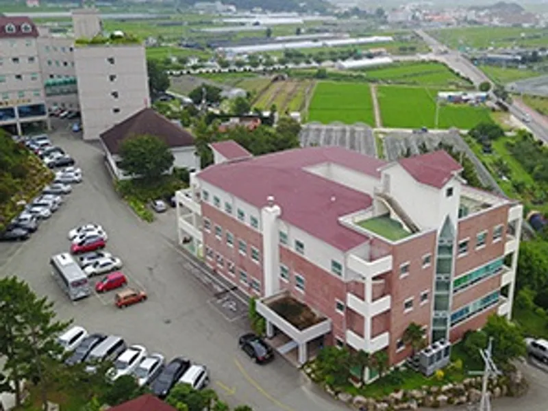 굿뉴스요양병원장례식장 장례식장 외관 전경 및 주차장 상세 사진 1