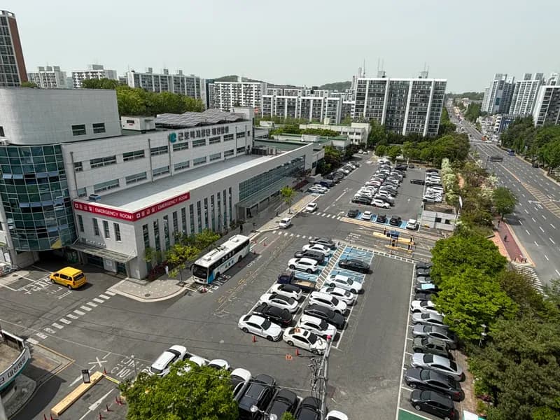 근로복지공단대전병원장례식장 장례식장 외관 전경 및 주차장 상세 사진 1