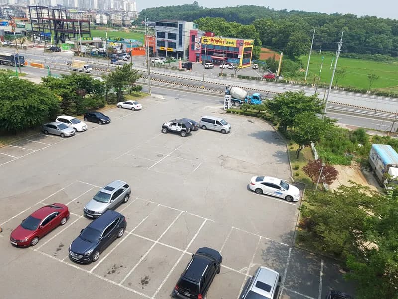 보람인천장례식장 장례식장 외관 전경 및 주차장 상세 사진 1
