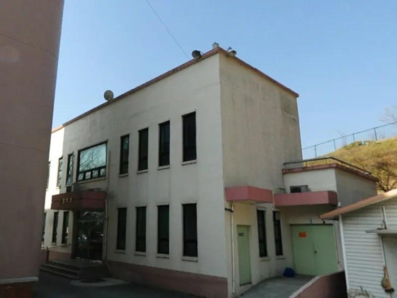 정선병원장례식장 장례식장 외관 전경 및 주차장 상세 사진 1