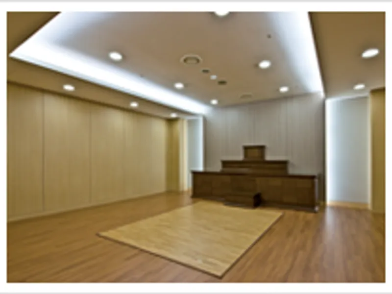 충주의료원장례식장 장례식장 외관 전경 및 주차장 상세 사진 1