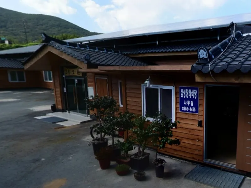 삼성장례식장 장례식장 외관 전경 및 주차장 상세 사진 1