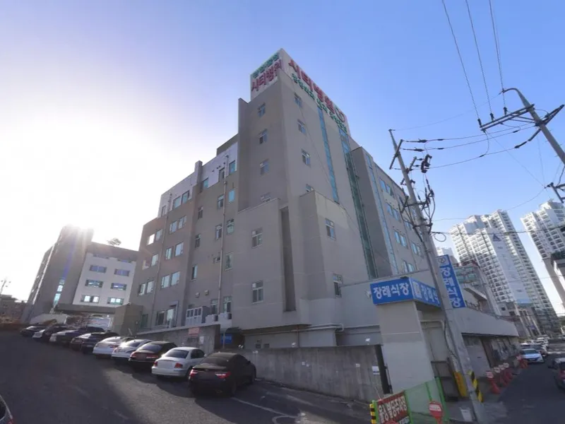 시티병원장례식장 장례식장 외관 전경 및 주차장 상세 사진 1