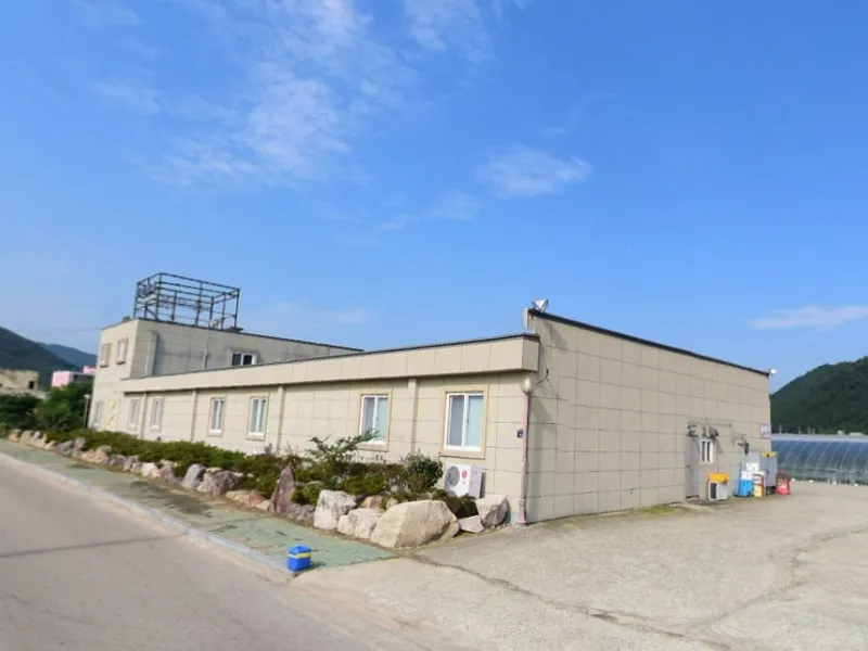 관산장례식장 장례식장 외관 전경 및 주차장 상세 사진 1