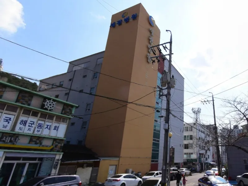 세광병원장례식장 장례식장 외관 전경 및 주차장 상세 사진 1