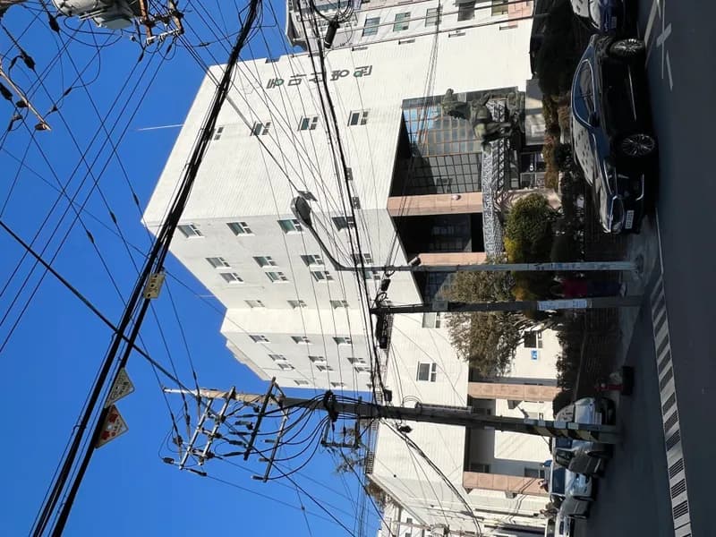 동마산장례식장 장례식장 외관 전경 및 주차장 상세 사진 1