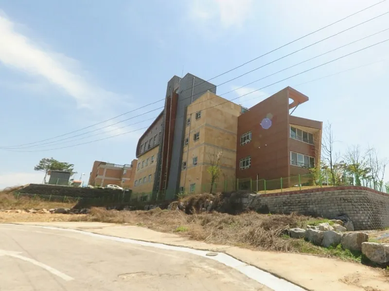 양평장례식장 장례식장 외관 전경 및 주차장 상세 사진 1