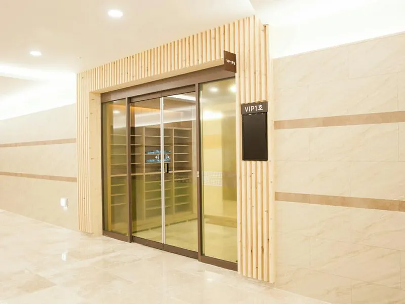 울산시티병원장례식장 장례식장 외관 전경 및 주차장 상세 사진 1