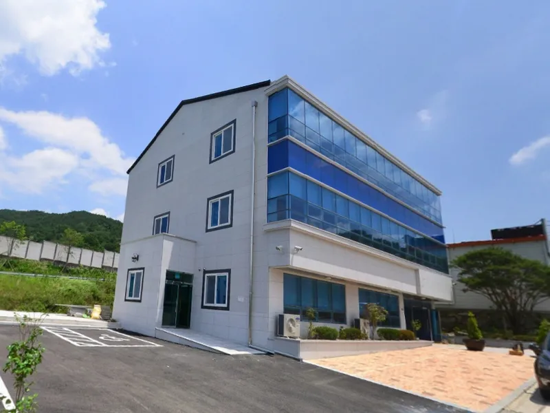 산청경호장례식장 장례식장 외관 전경 및 주차장 상세 사진 1
