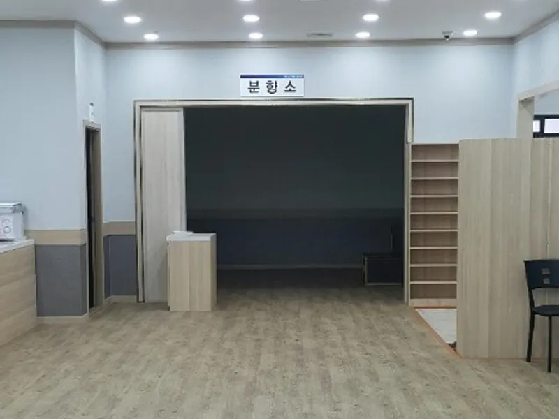 무안초당병원장례식장 장례식장 외관 전경 및 주차장 상세 사진 1