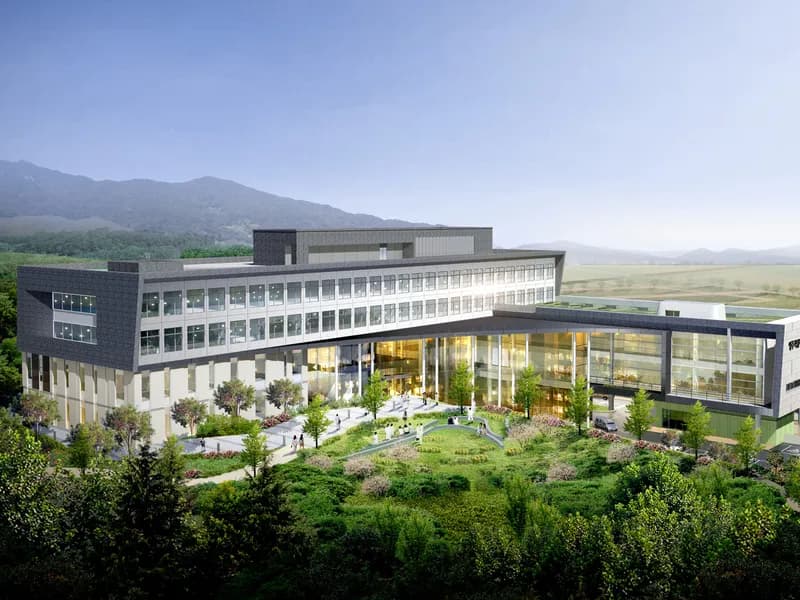 영주적십자병원장례식장 장례식장 외관 전경 및 주차장 상세 사진 1