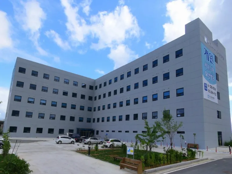 남악장례식장 장례식장 외관 전경 및 주차장 상세 사진 1