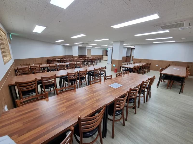 용인제일메디장례식장 장례식장 외관 전경 및 주차장 상세 사진 1