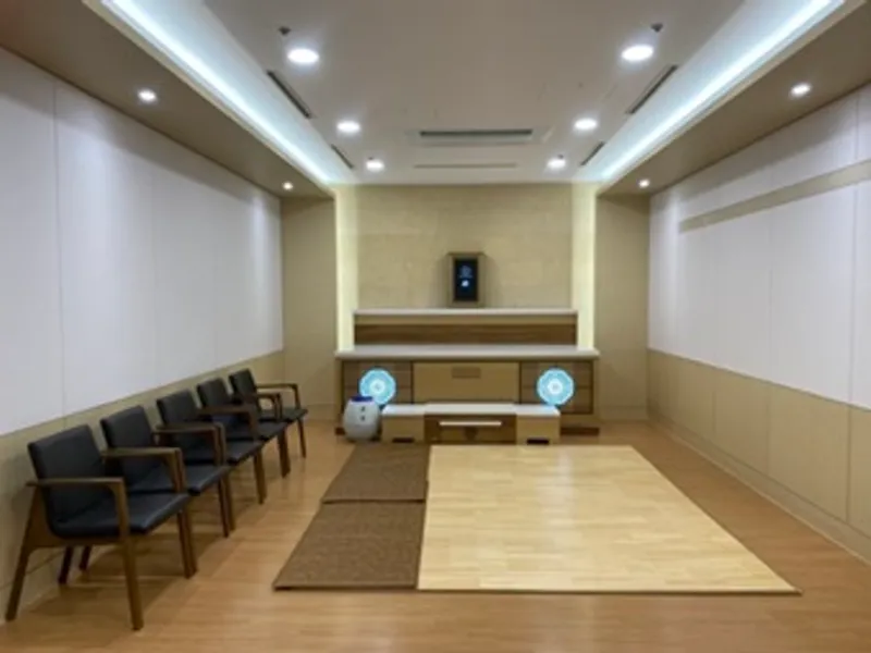 성빈센트병원 장례식장 장례식장 외관 전경 및 주차장 상세 사진 1