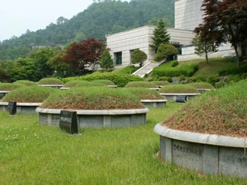 undefined 명당 용미리제2묘지 공원묘지 매장묘 및 가족묘 단지 전경 4