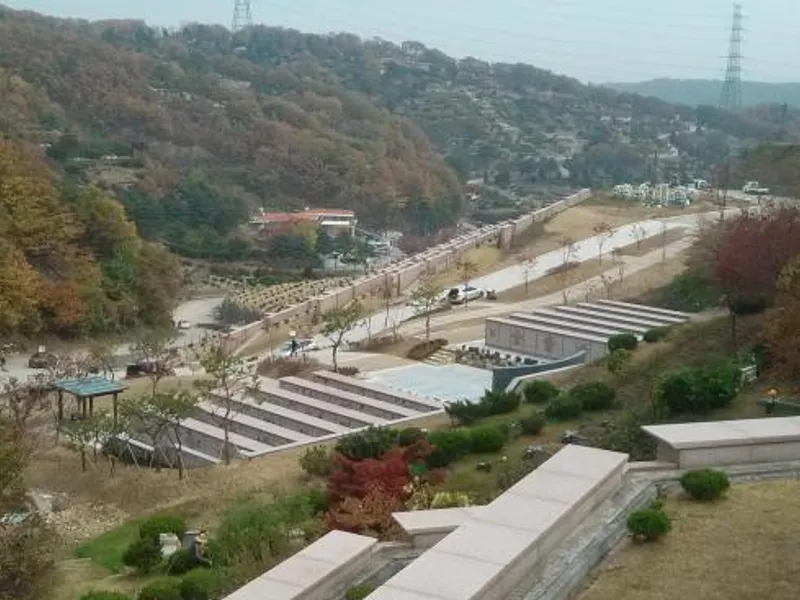 undefined 명당 천주교용인공원묘원 공원묘지 매장묘 및 가족묘 단지 전경 3