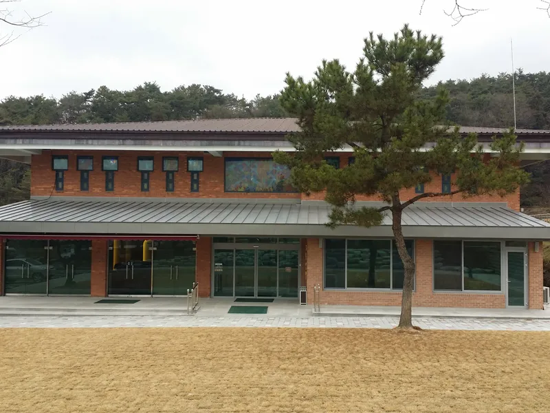 undefined 명당 (재)광주구천주교공원묘원 공원묘지 매장묘 및 가족묘 단지 전경 3