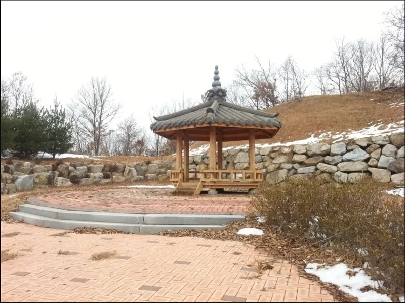 undefined 친환경 자연장지 남부권공설묘지 자연장지 수목장/잔디장 추모목 전경 2