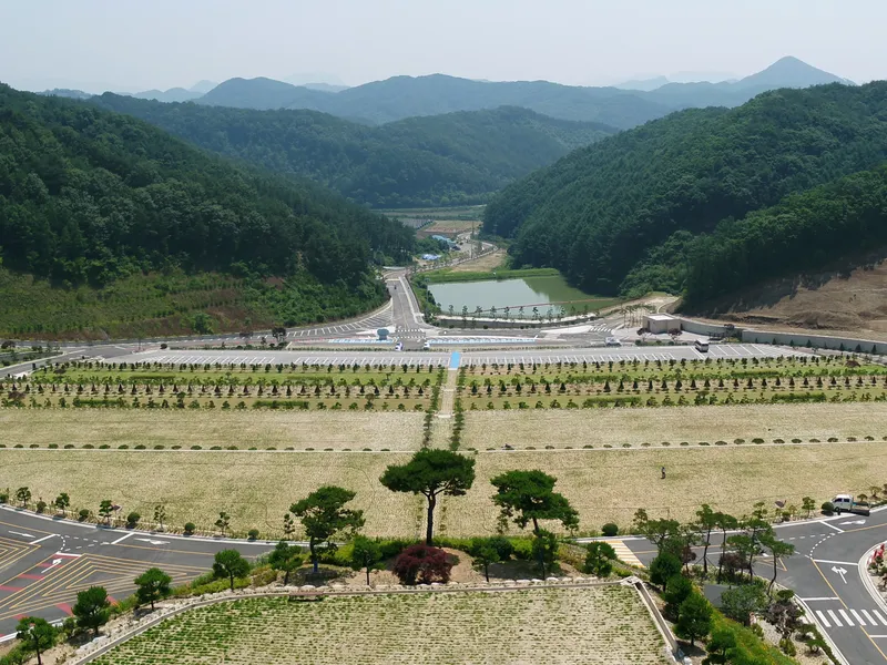 undefined 친환경 자연장지 (재)호정공원(자연장) 수목장/잔디장 추모목 전경 4