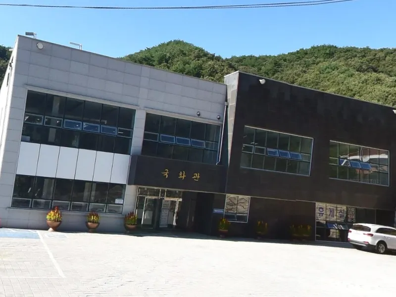 undefined 추모시설 서천군영명각 목련관 납골당(봉안당) 안치단 및 제례실 시설 사진 2