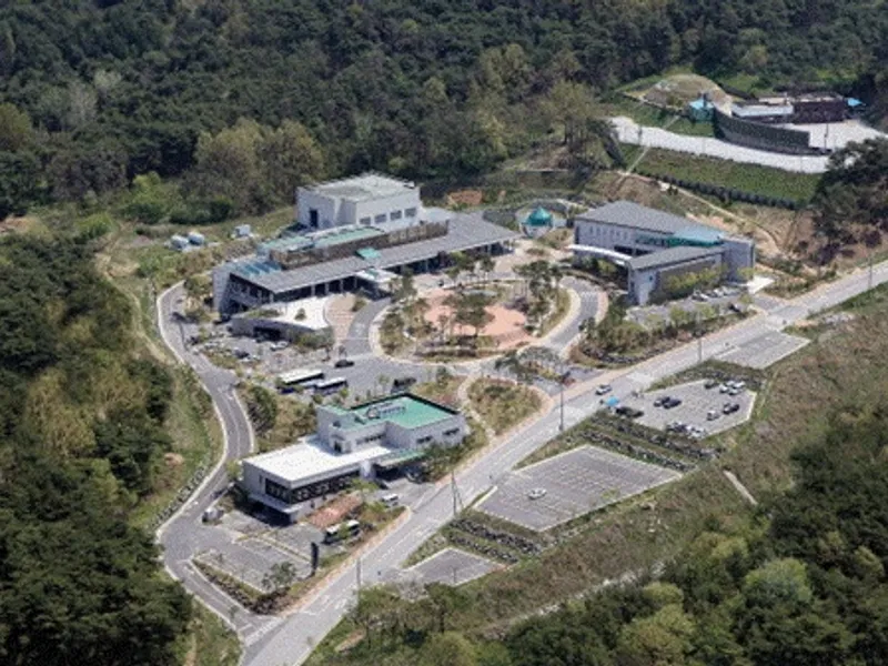 undefined 추모시설 홍성추모공원봉안당 납골당(봉안당) 안치단 및 제례실 시설 사진 2