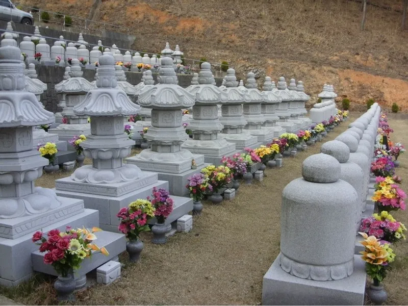 undefined 추모시설 법지사 납골당(봉안당) 안치단 및 제례실 시설 사진 2