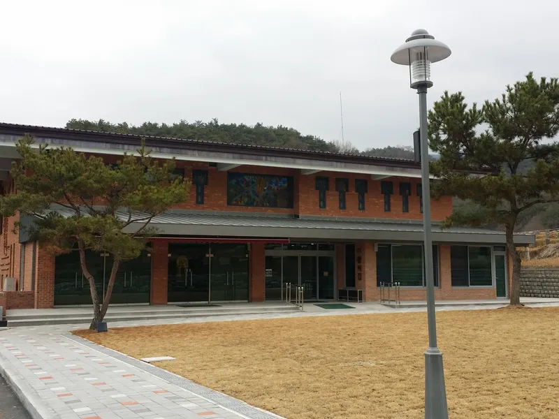 undefined 추모시설 천주교 광주교구 담양공원묘원 납골당(봉안당) 안치단 및 제례실 시설 사진 3