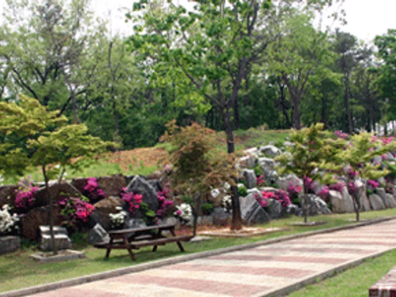undefined 추모시설 (주)청아공원 납골당(봉안당) 안치단 및 제례실 시설 사진 3